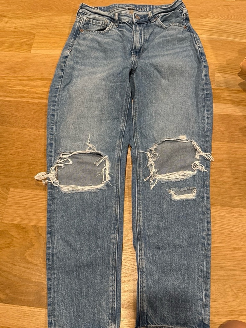 American Eagle Light Blue Denim Jeans with Strigid Label